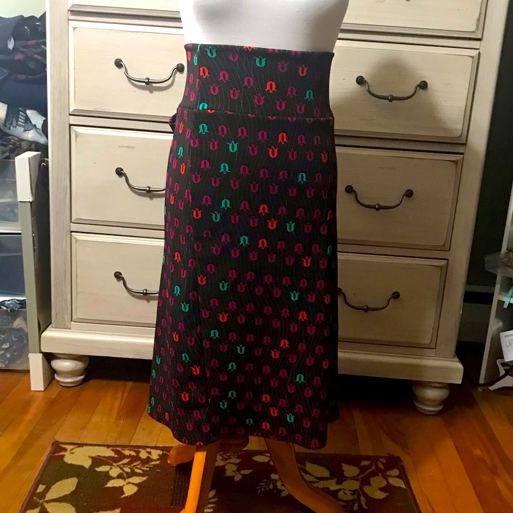 Lularoe Cassie skirt